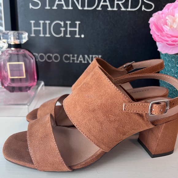 AEROSOLES Women's Brown Suede Sandals - Picture 3 of 5